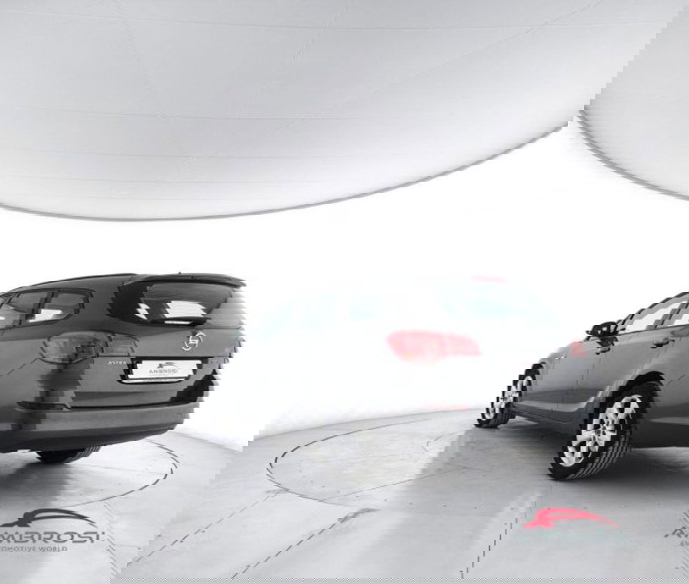 Opel Astra Station Wagon usata a Perugia (4)