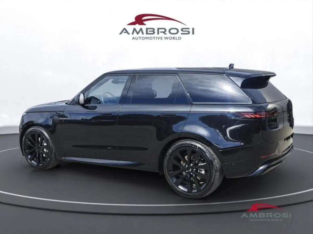 Land Rover Range Rover Sport nuova a Perugia (4)