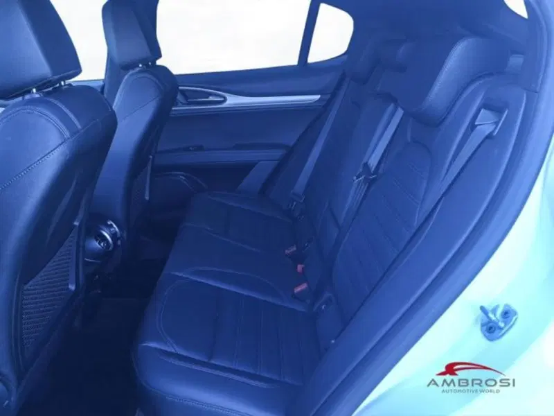 Alfa Romeo Stelvio usata a Perugia (11)