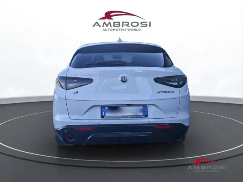 Alfa Romeo Stelvio usata a Perugia (8)