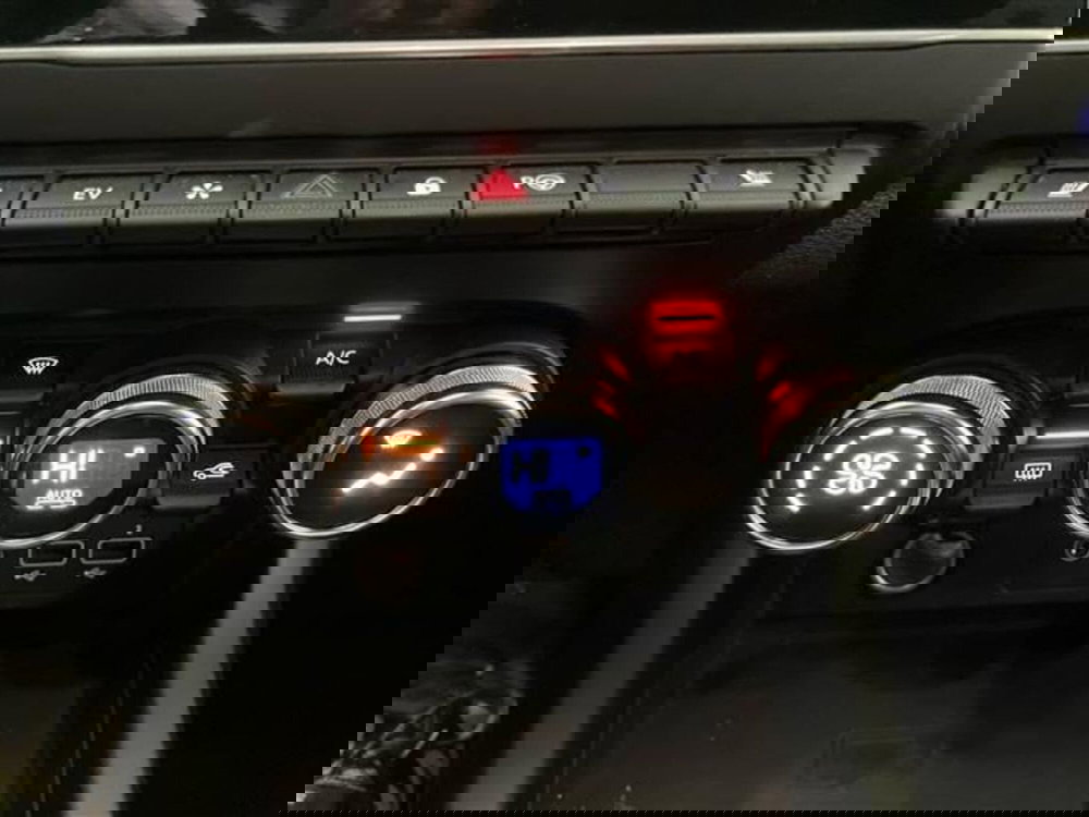 Renault Arkana usata a Como (19)