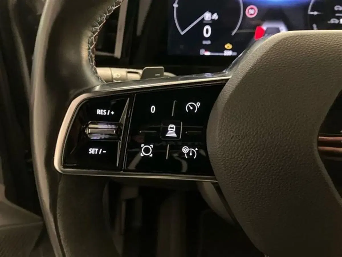 Renault Espace usata a Como (20)