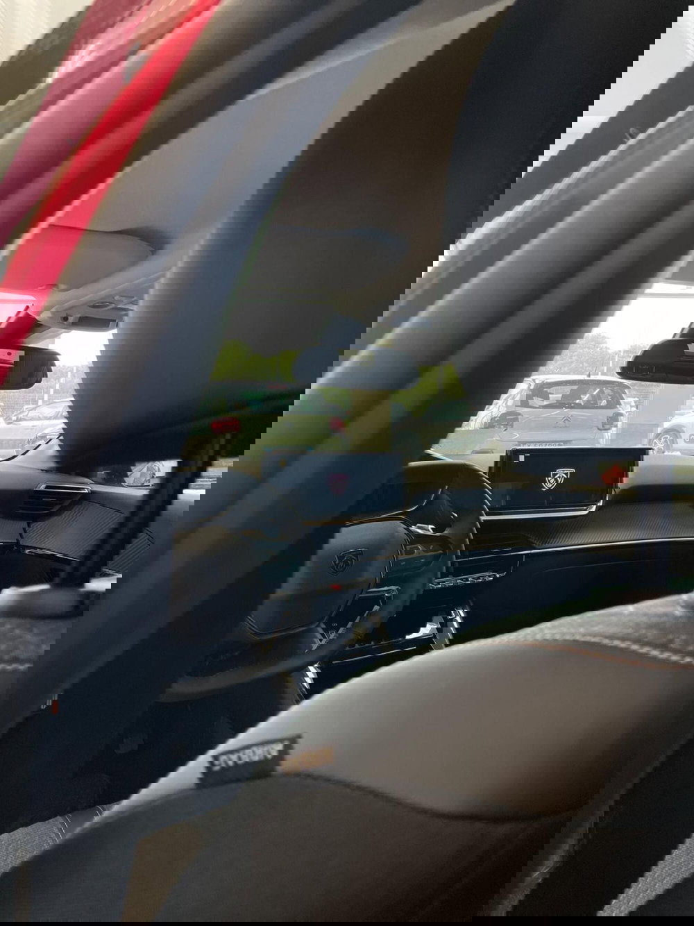 Peugeot 208 nuova a Sassari (7)