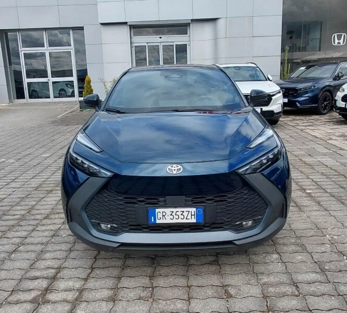 Toyota Toyota C-HR usata a Cosenza (2)