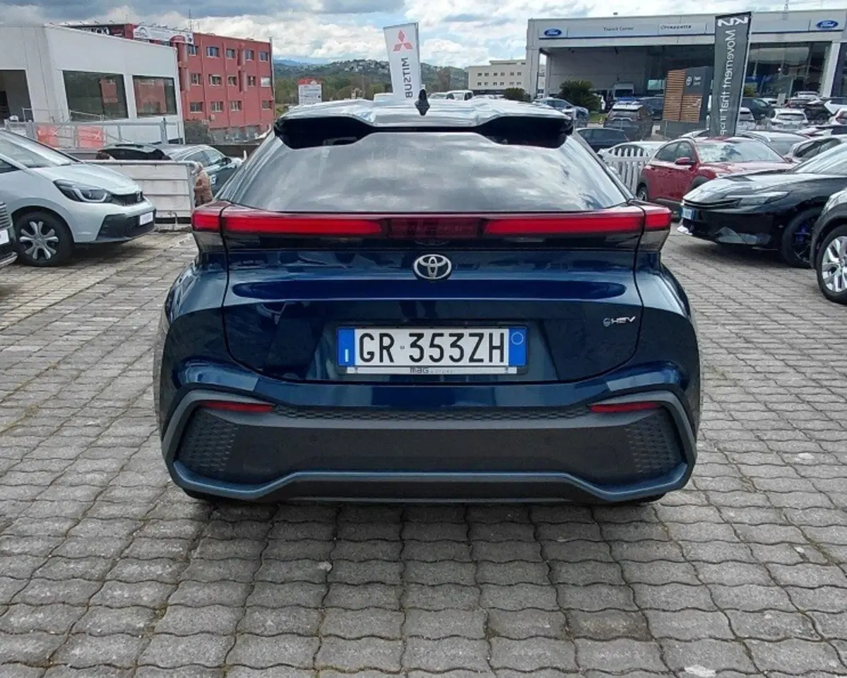 Toyota Toyota C-HR usata a Cosenza (6)
