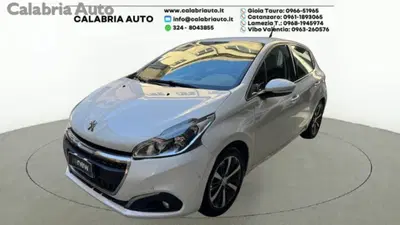 Peugeot 208 Turbo 110 S&amp;S 5 porte Allure del 2016 usata a Gioia Tauro