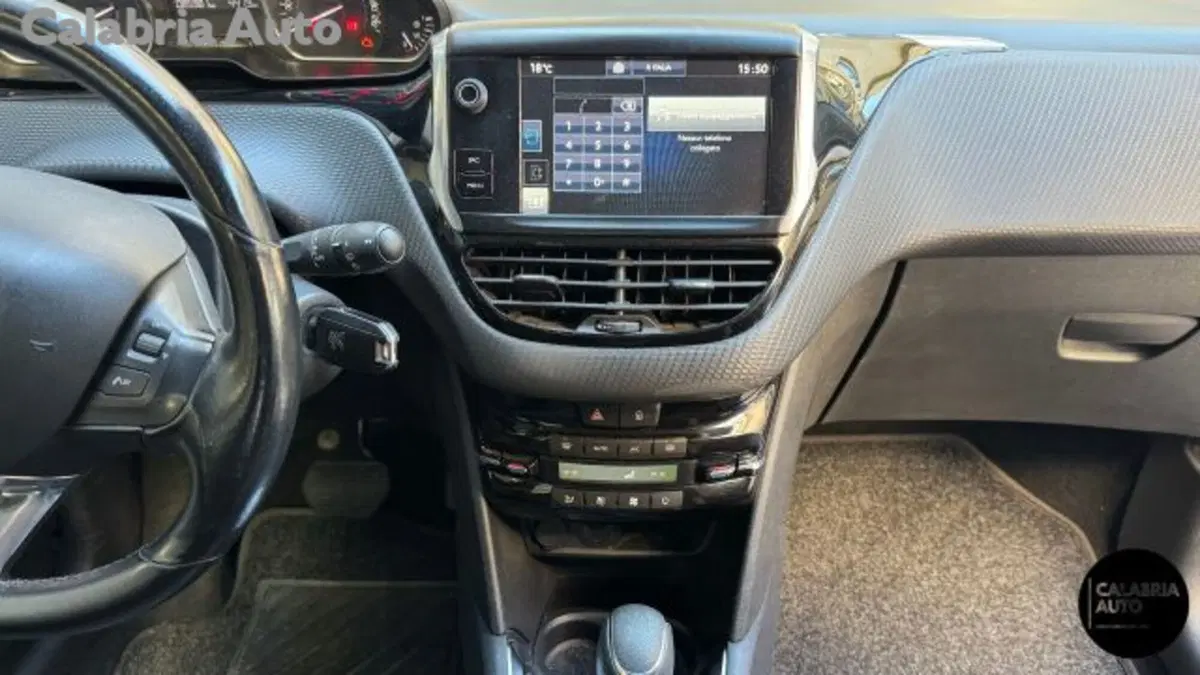 Peugeot 208 usata a Reggio Calabria (15)