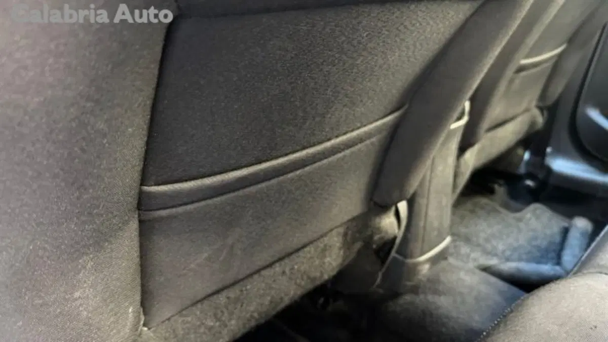 Peugeot 208 usata a Reggio Calabria (17)
