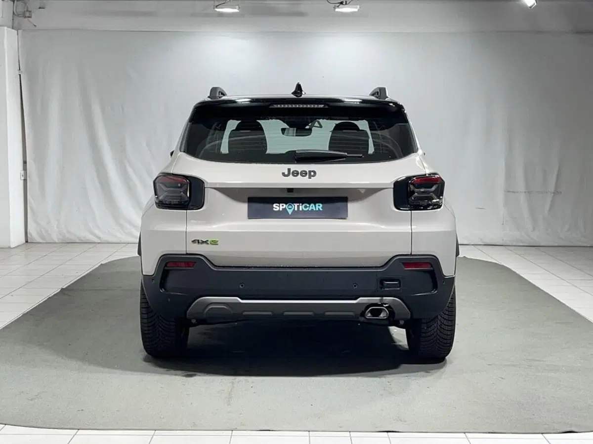 Jeep Avenger nuova a Sondrio (4)