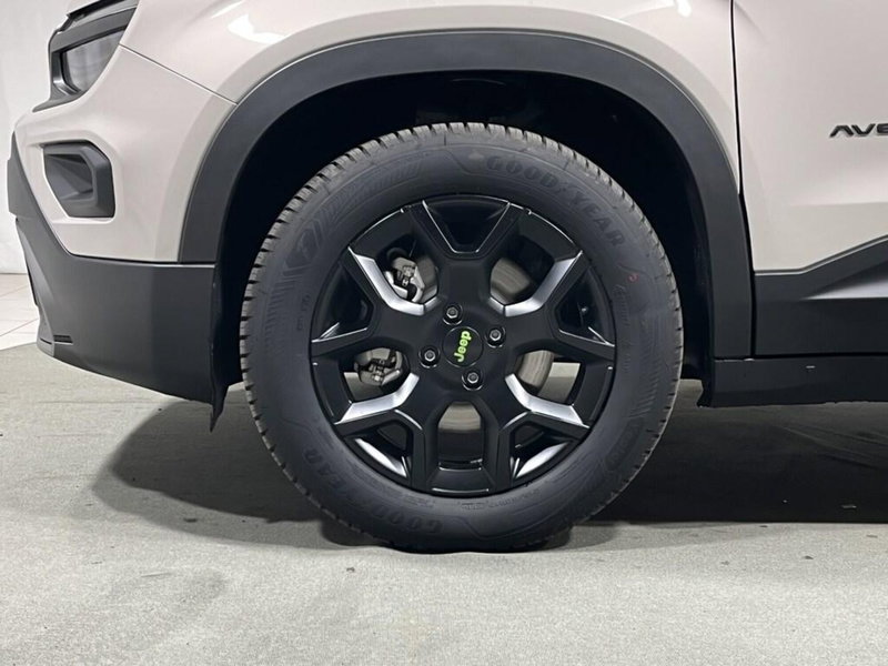 Jeep Avenger nuova a Sondrio (9)