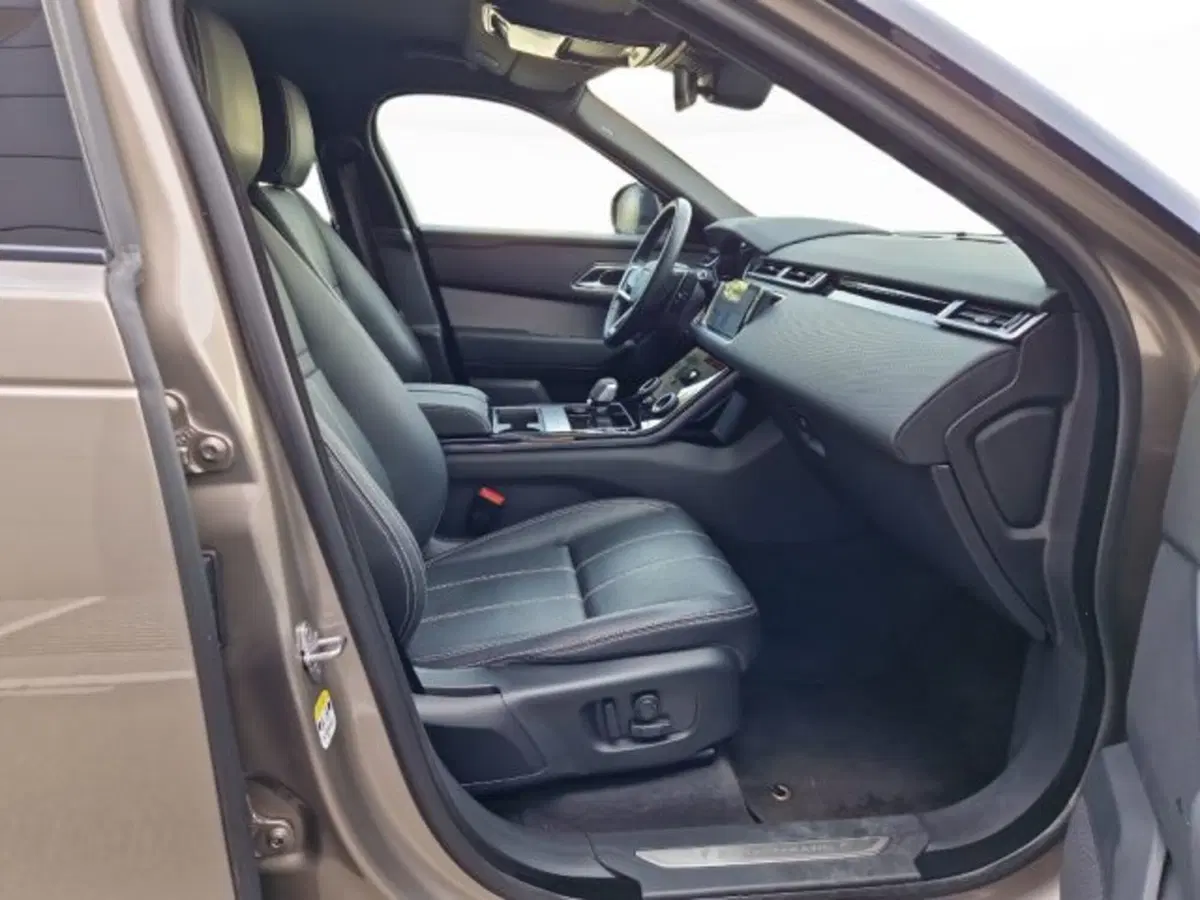 Land Rover Range Rover Velar usata a Modena (3)