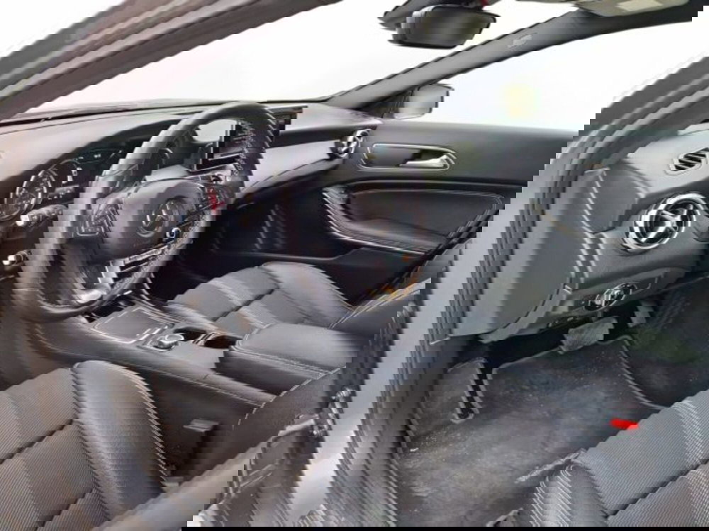 Mercedes-Benz GLA SUV usata a Modena (14)