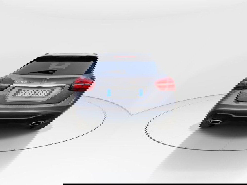 Mercedes-Benz GLA SUV usata a Modena (7)