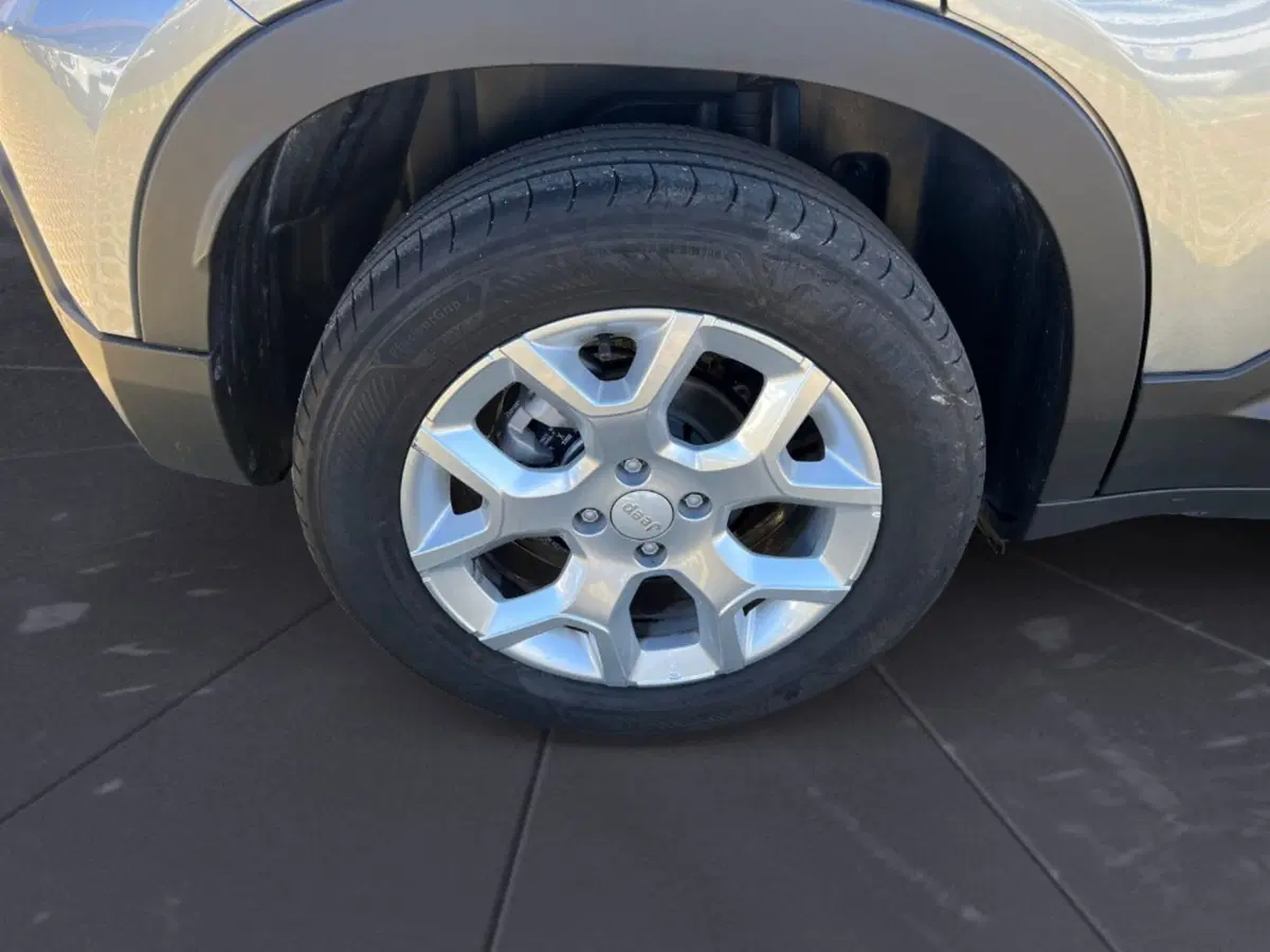 Jeep Avenger usata a Verona (7)