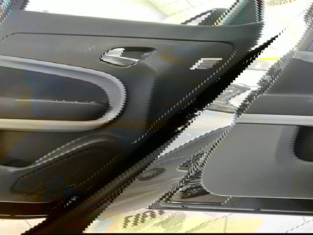 Jeep Avenger usata a Lecce (18)