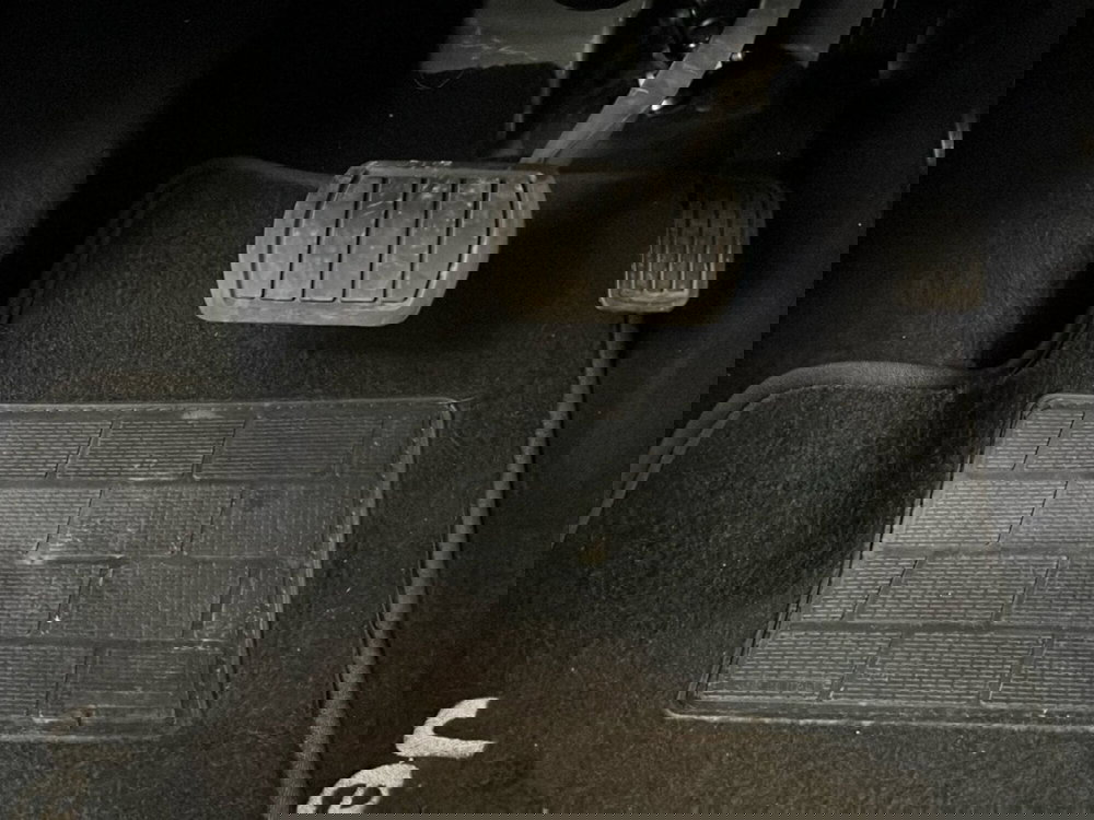 Jeep Avenger usata a Lecce (20)