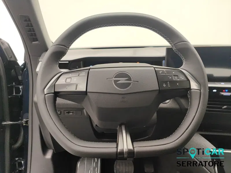Opel Grandland nuova a Como (15)