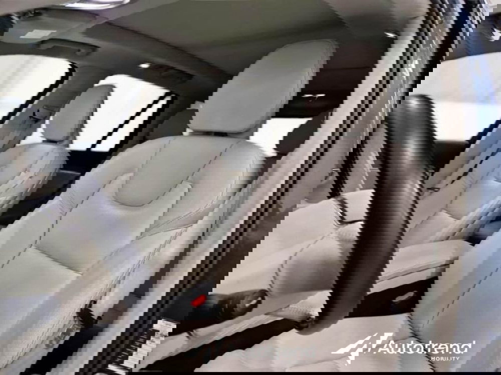 Volvo XC90 usata a Bari (7)