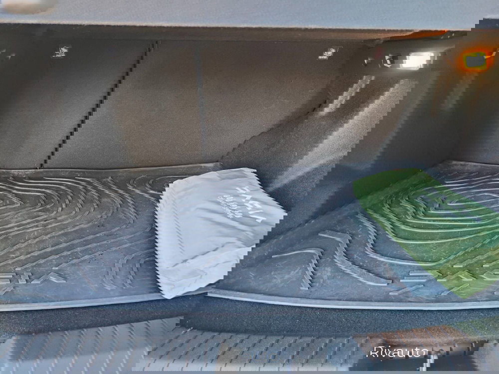 Dacia Duster usata a Como (7)