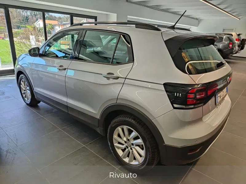 Volkswagen T-Cross usata a Como (11)