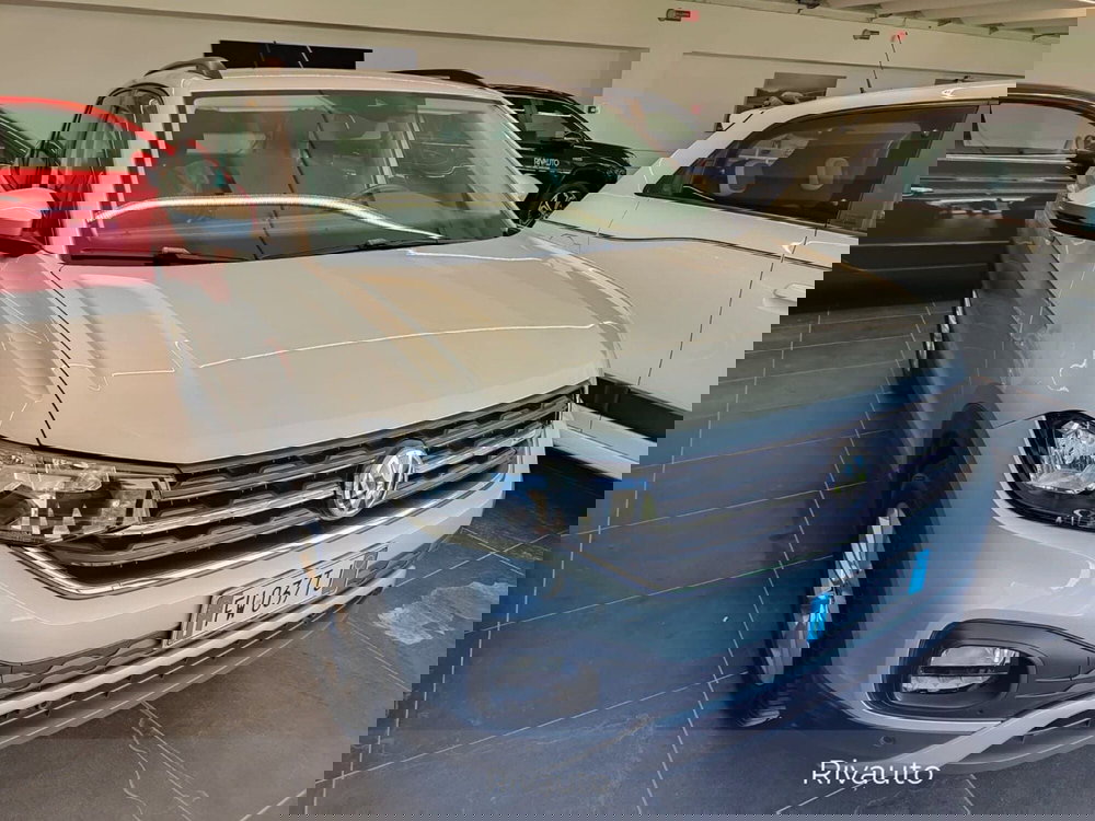 Volkswagen T-Cross usata a Como (13)