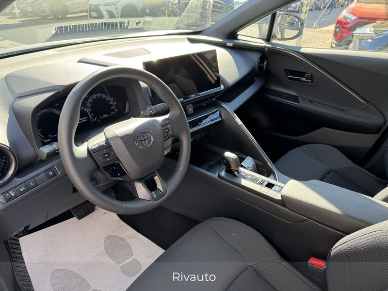 Toyota Toyota C-HR nuova a Como (10)