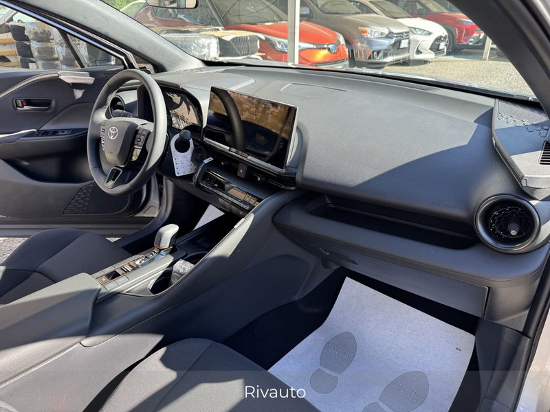 Toyota Toyota C-HR nuova a Como (6)