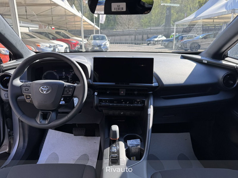 Toyota Toyota C-HR nuova a Como (8)