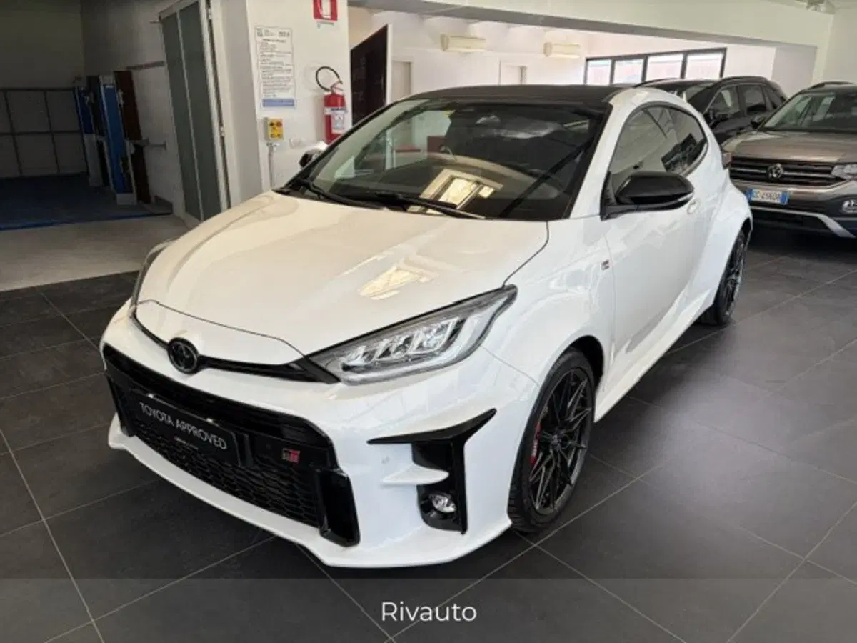 Toyota GR Yaris usata a Como