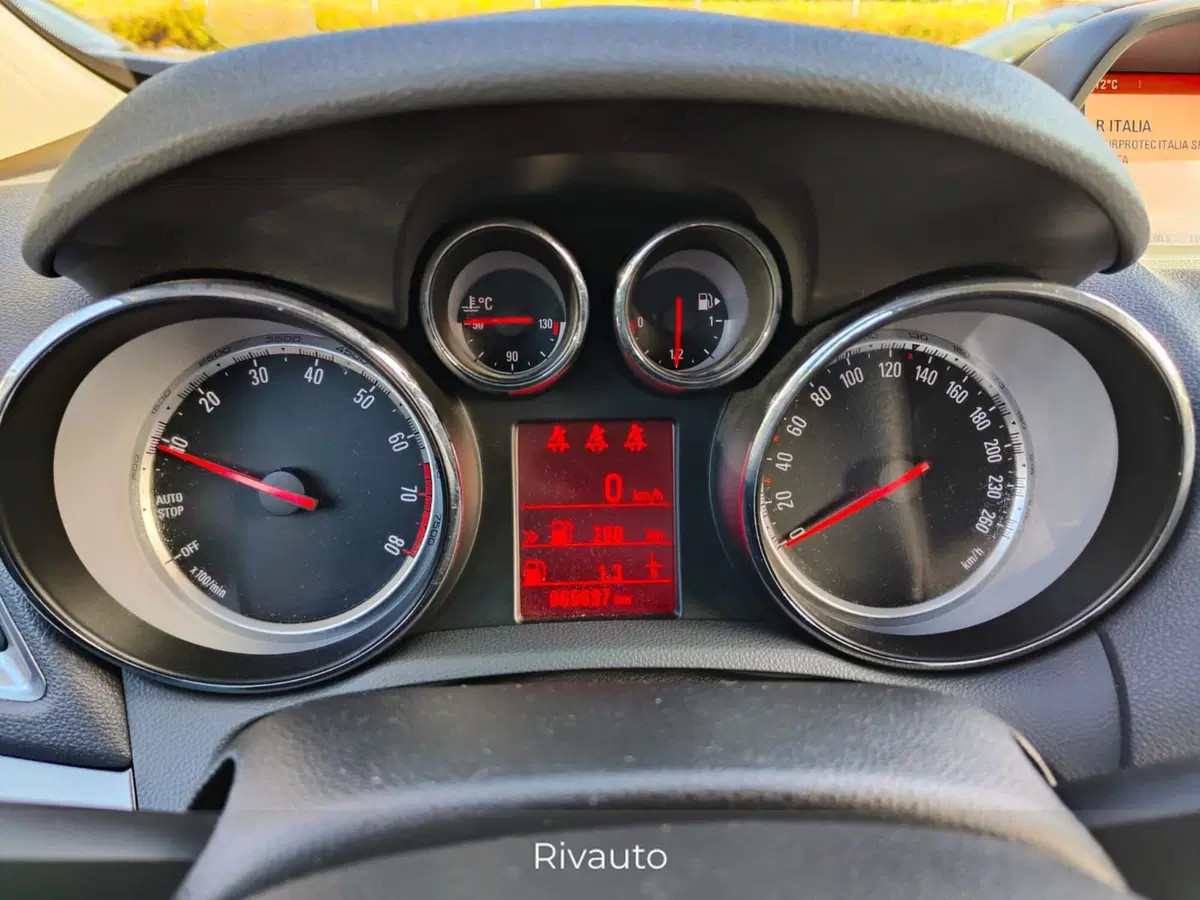 Opel Mokka usata a Como (10)