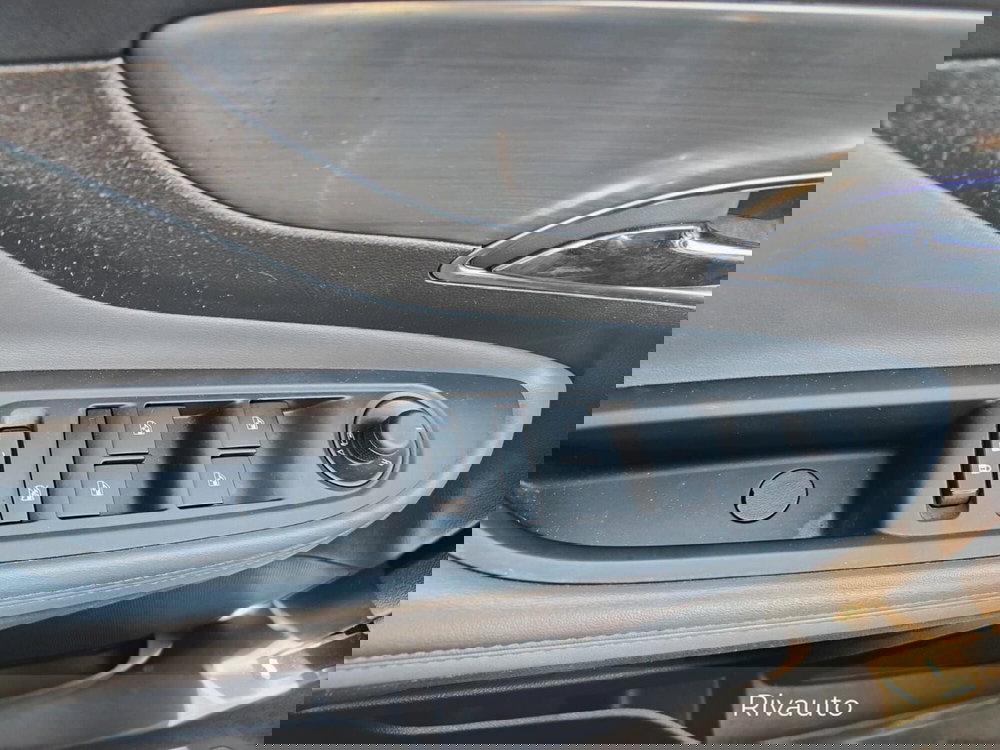 Opel Mokka usata a Como (17)