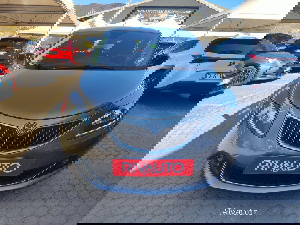 Lancia Ypsilon usata a Como (5)