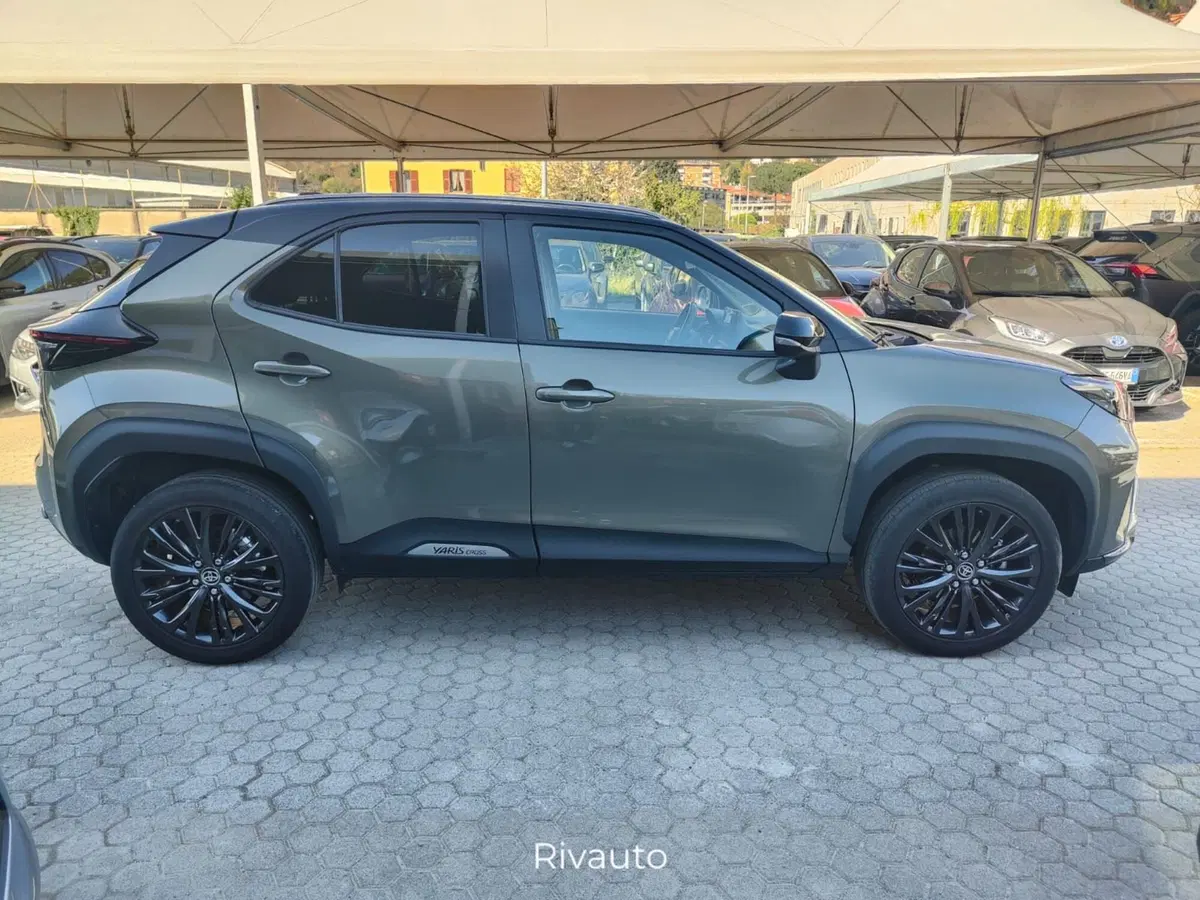 Toyota Yaris Cross usata a Como (10)