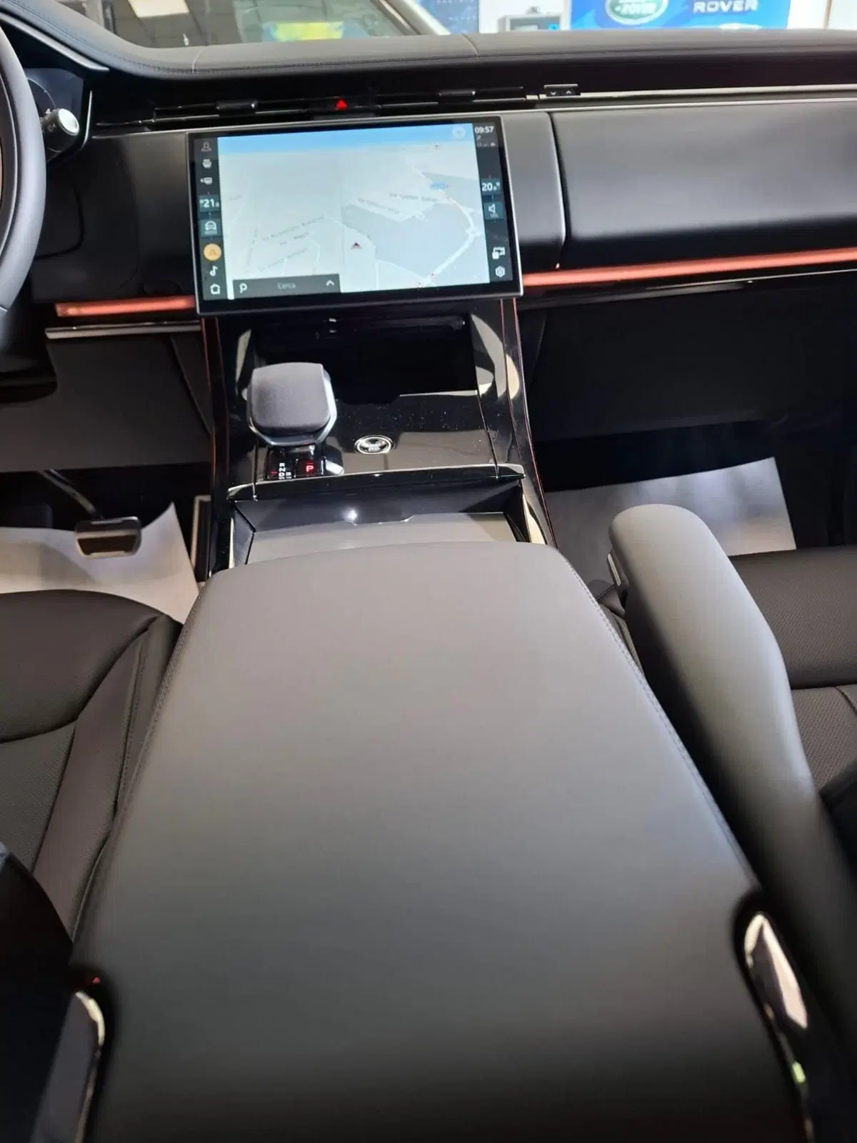 Land Rover Range Rover usata a Milano (15)
