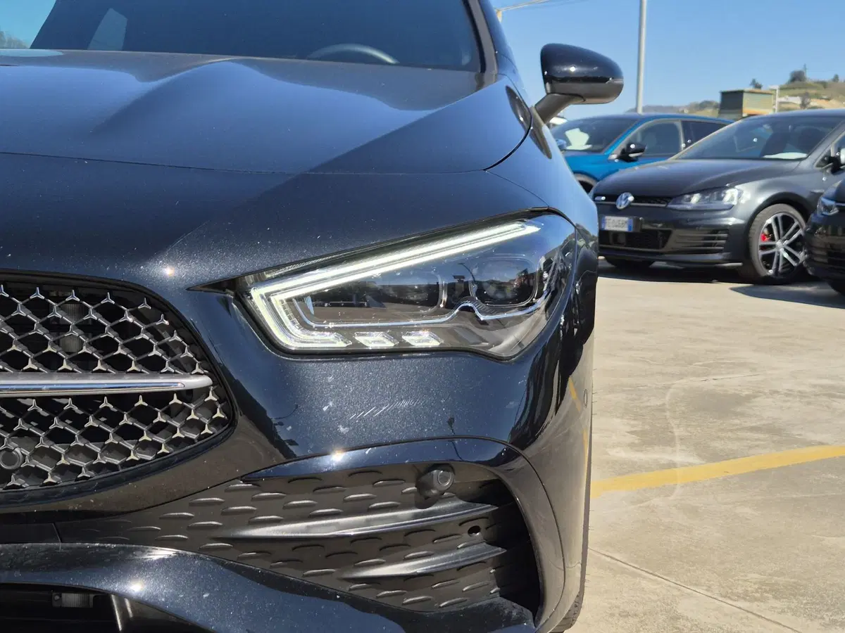 Mercedes-Benz CLA Shooting Brake usata  (17)