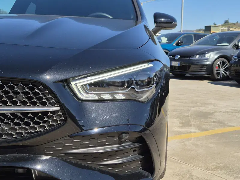 Mercedes-Benz CLA Shooting Brake usata  (17)