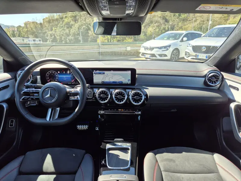 Mercedes-Benz CLA Shooting Brake usata  (8)