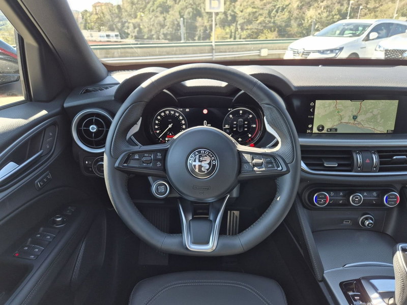 Alfa Romeo Stelvio usata  (19)