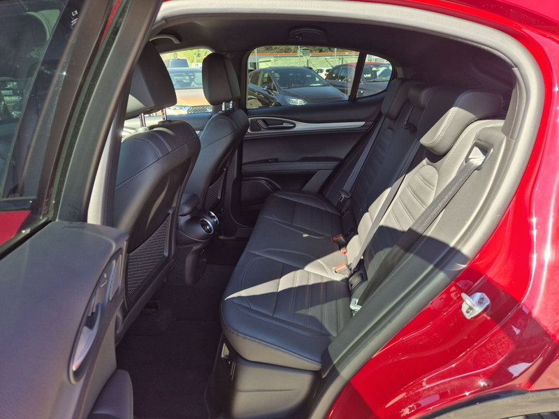 Alfa Romeo Stelvio usata  (7)