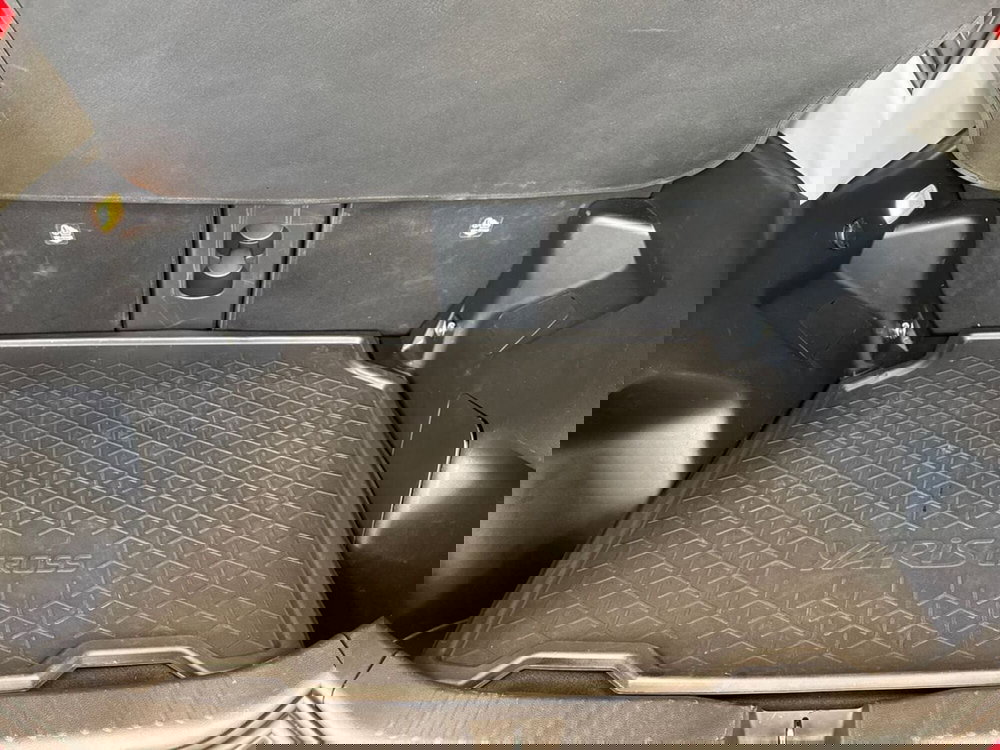 Toyota Yaris Cross usata a Prato (12)