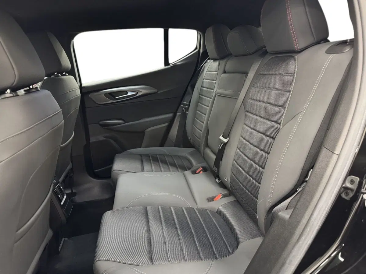 Alfa Romeo Tonale nuova a Pistoia (13)