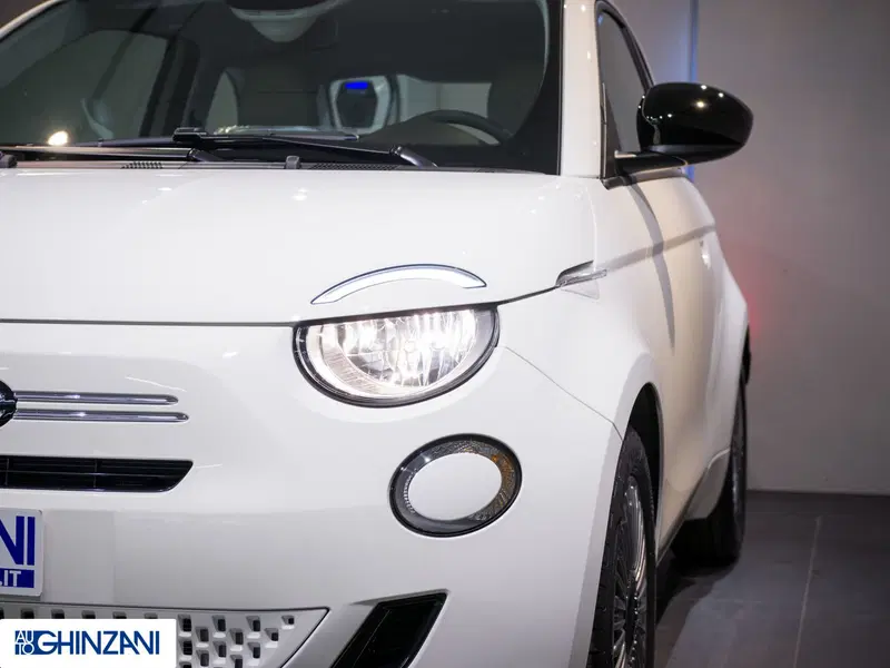 Fiat 500 nuova a Bergamo (16)