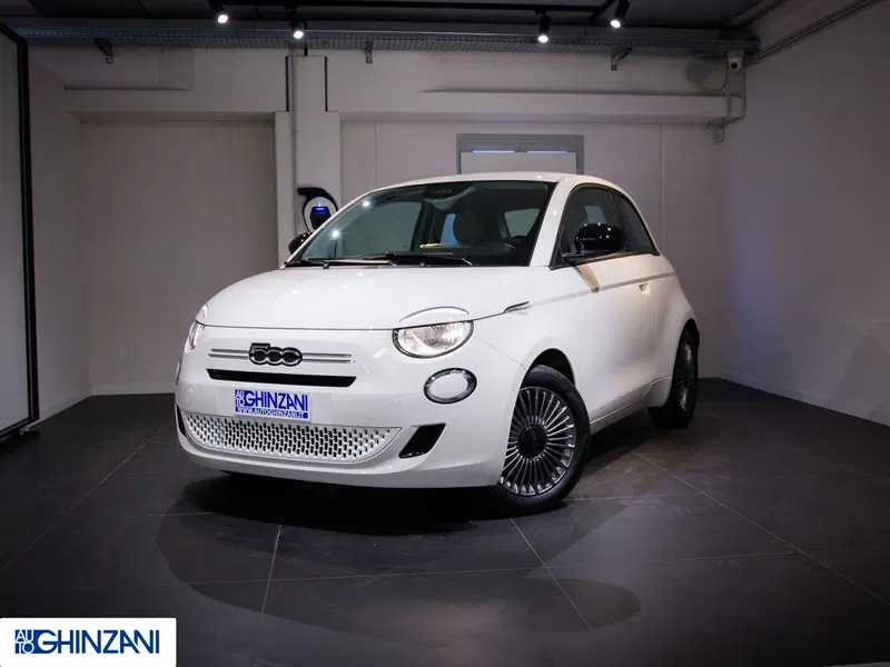 Fiat 500 nuova a Bergamo (2)