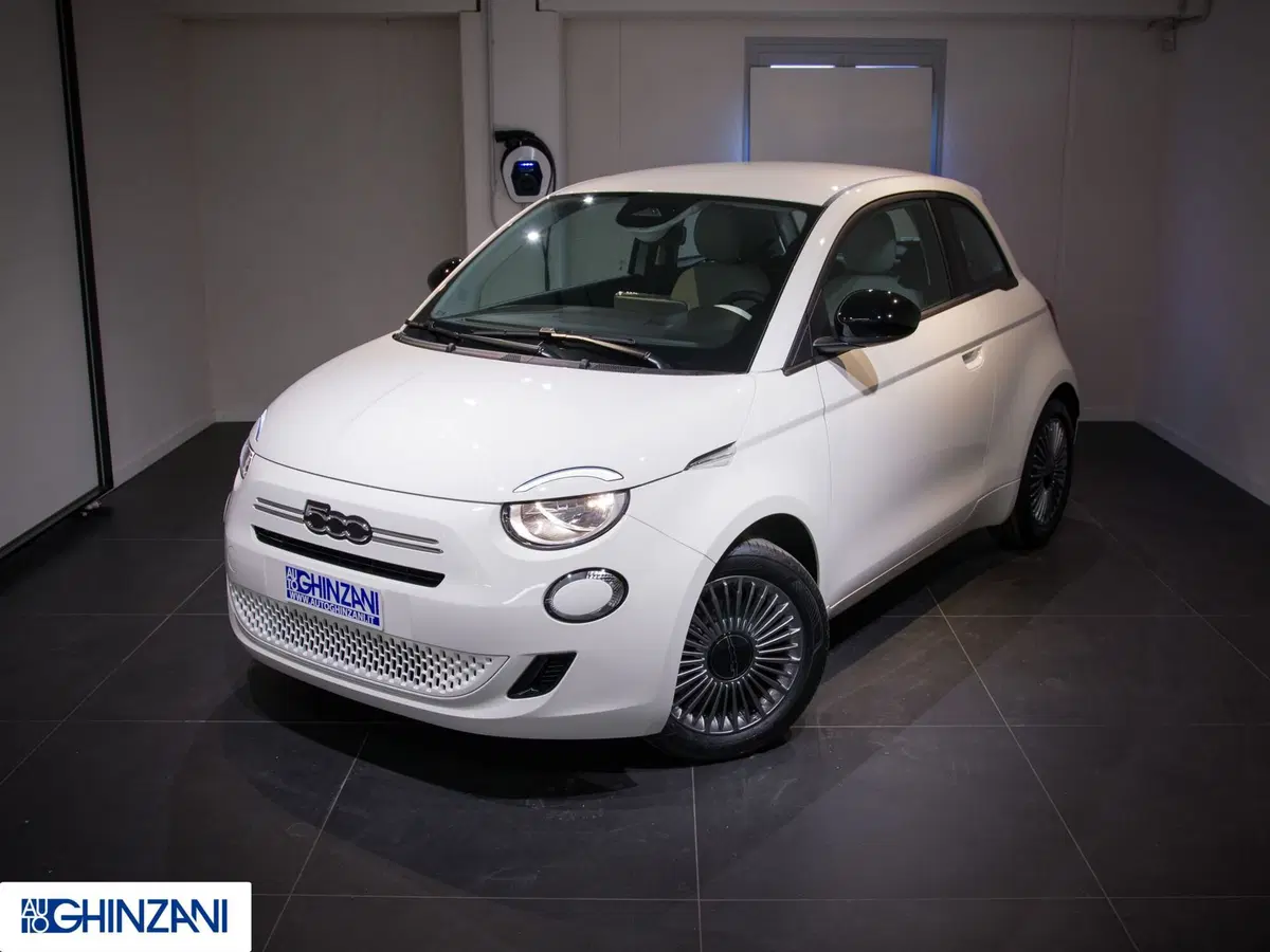 Fiat 500 nuova a Bergamo (3)