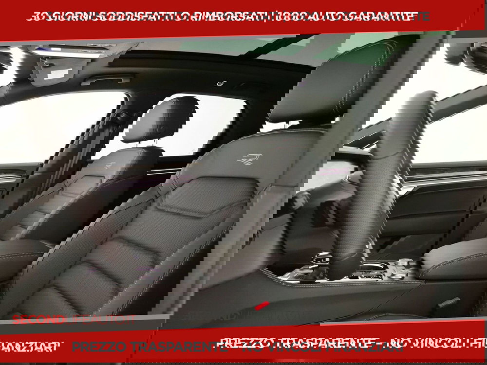 Volkswagen Touareg nuova a Chieti (16)