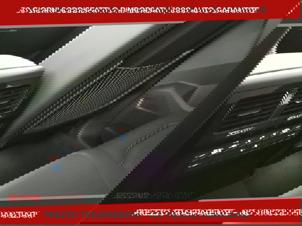 Volkswagen Touareg nuova a Chieti (17)