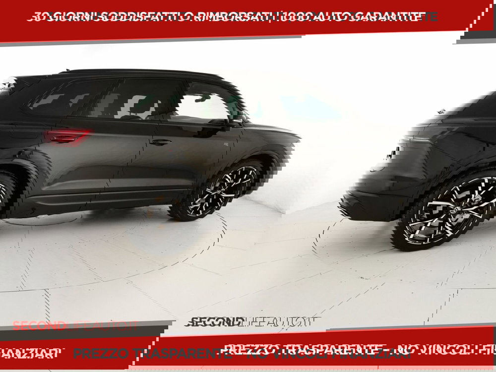 Volkswagen Touareg nuova a Chieti (3)