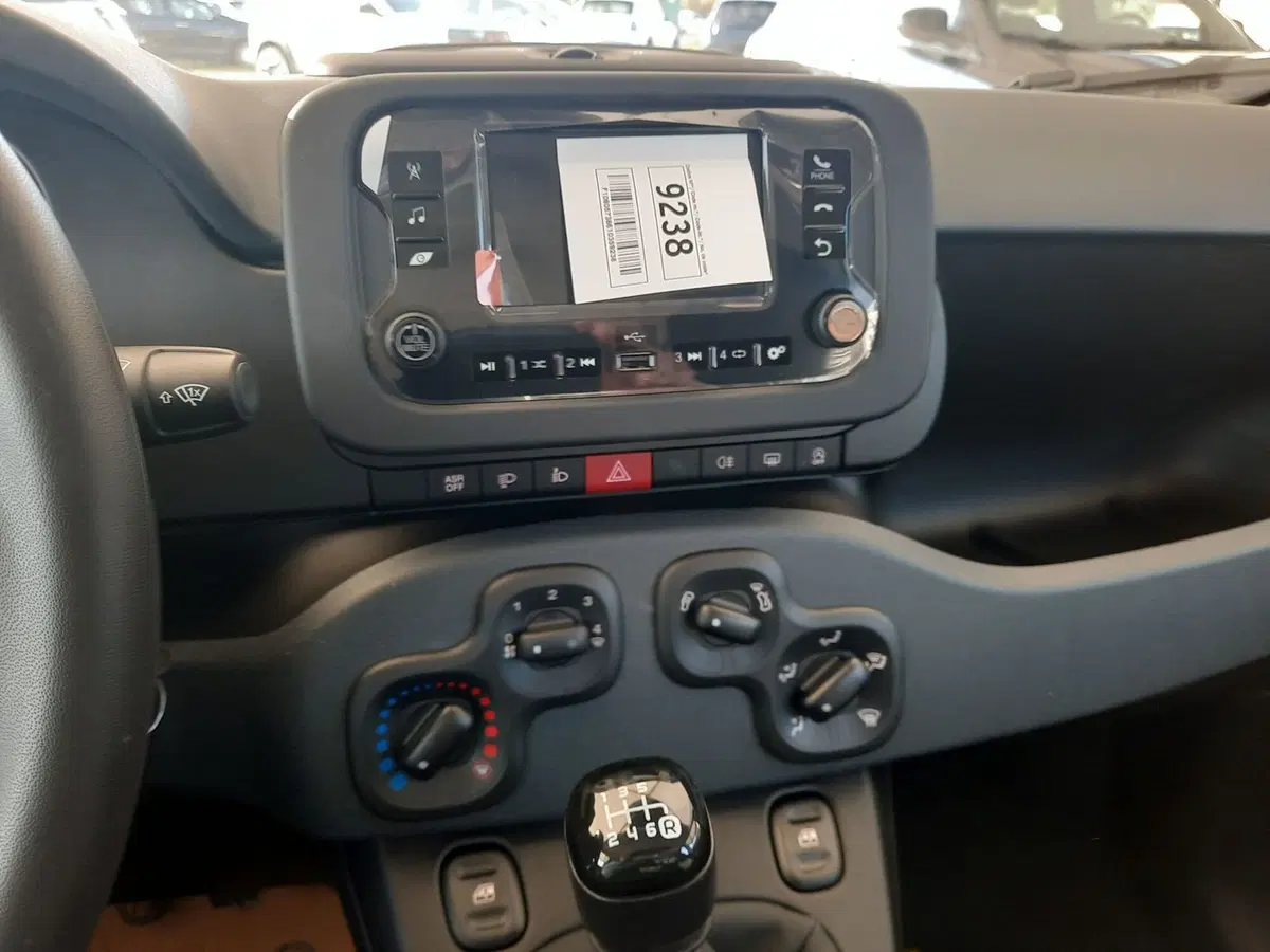 Fiat Pandina nuova a La Spezia (16)