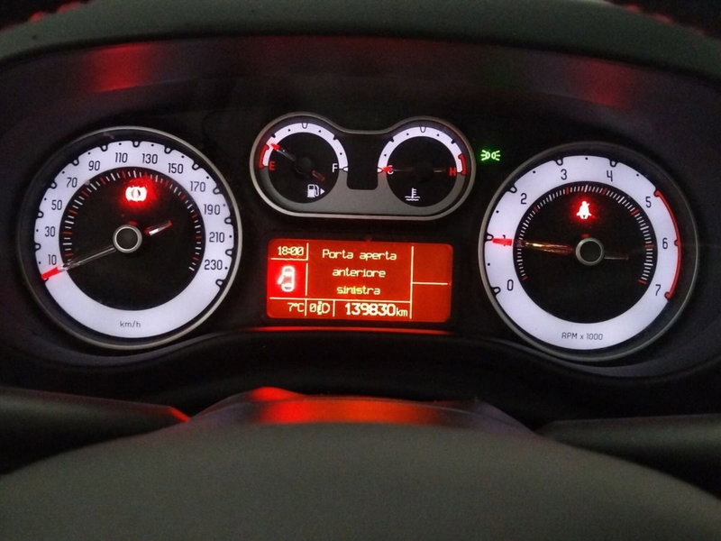 Fiat 500L Living usata a Roma (8)