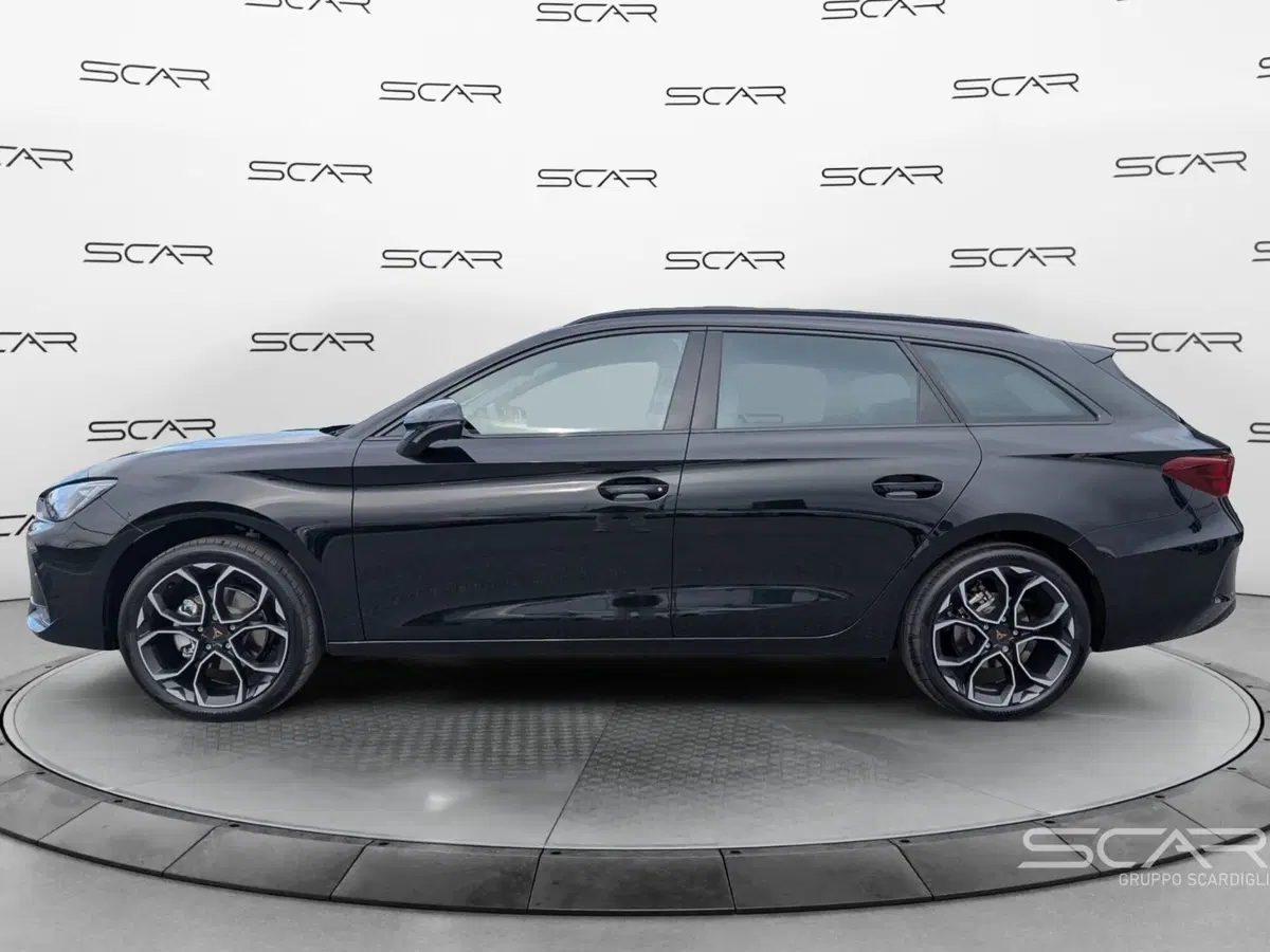 Cupra Leon Station Wagon nuova a Livorno (8)